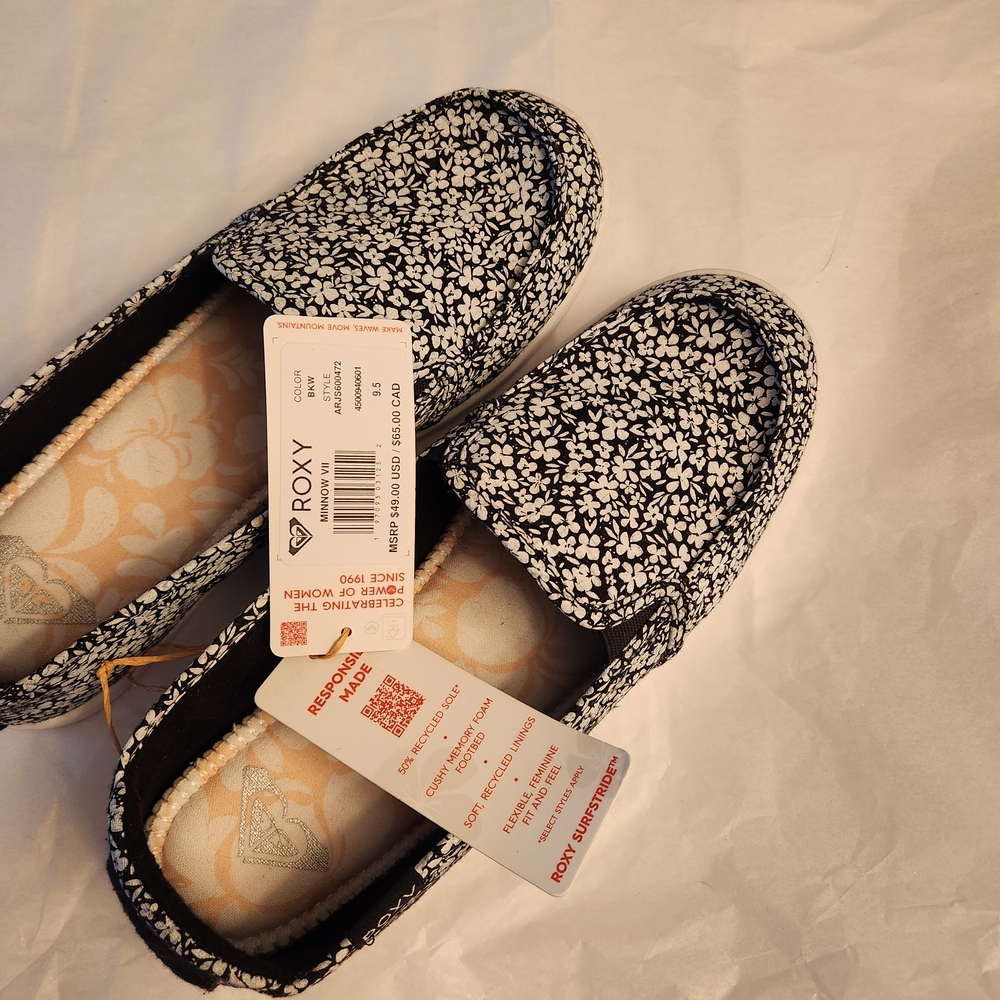 Roxy Black and White Floral Women's Shoes - Picture 4 of 5